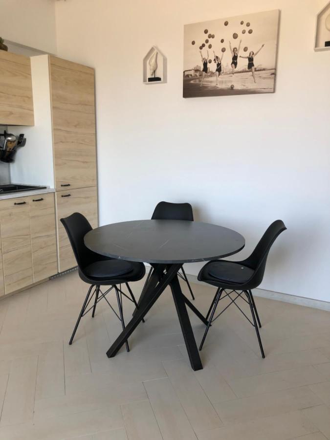 Aa Studio Tomis Villa นาโวดาริ ภายนอก รูปภาพ
